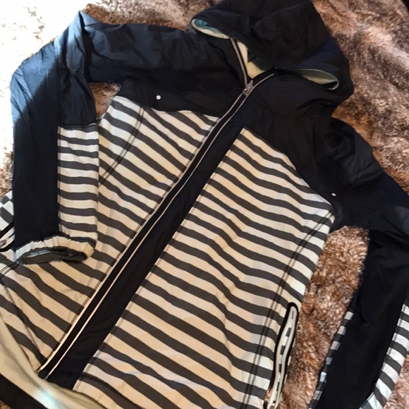 lululemon athletica Jackets & Blazers - Black/mint running jacket